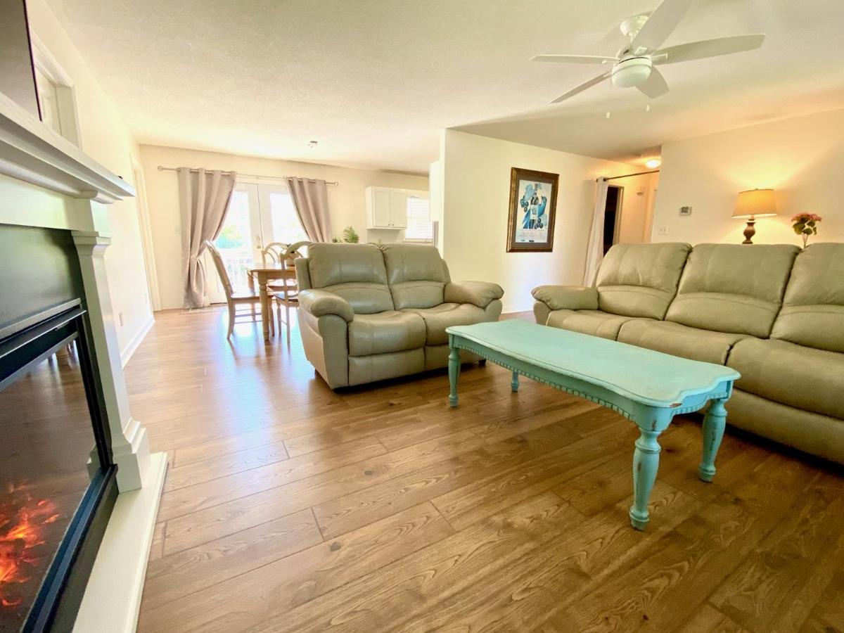Cozy Three Bedroom House With Fireplace Ουίλμινγκτον Εξωτερικό φωτογραφία