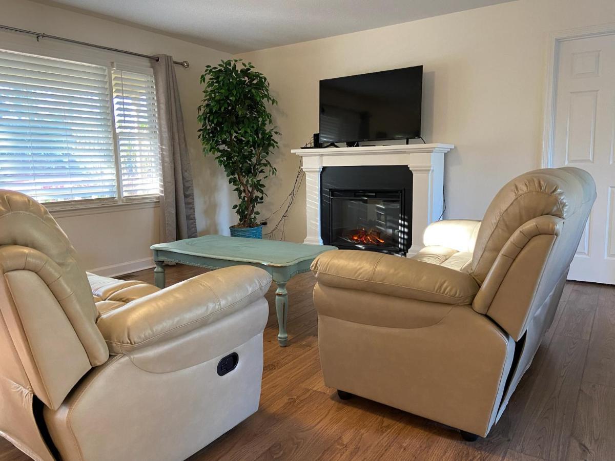 Cozy Three Bedroom House With Fireplace Ουίλμινγκτον Εξωτερικό φωτογραφία