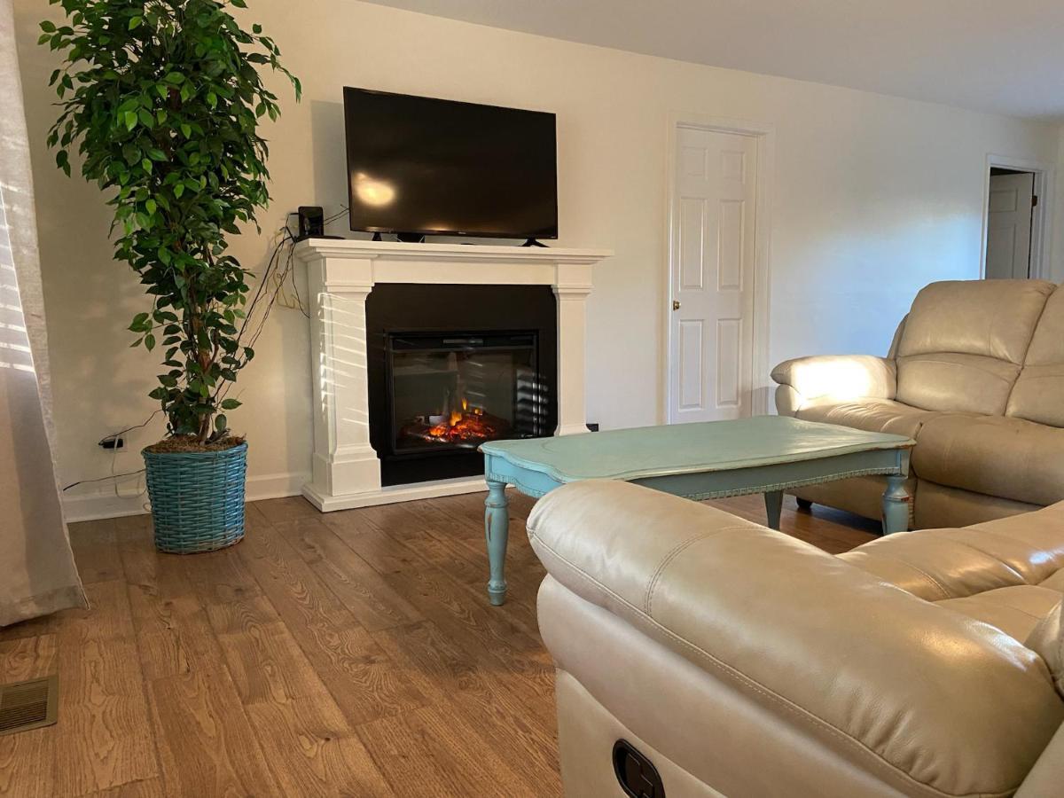 Cozy Three Bedroom House With Fireplace Ουίλμινγκτον Εξωτερικό φωτογραφία